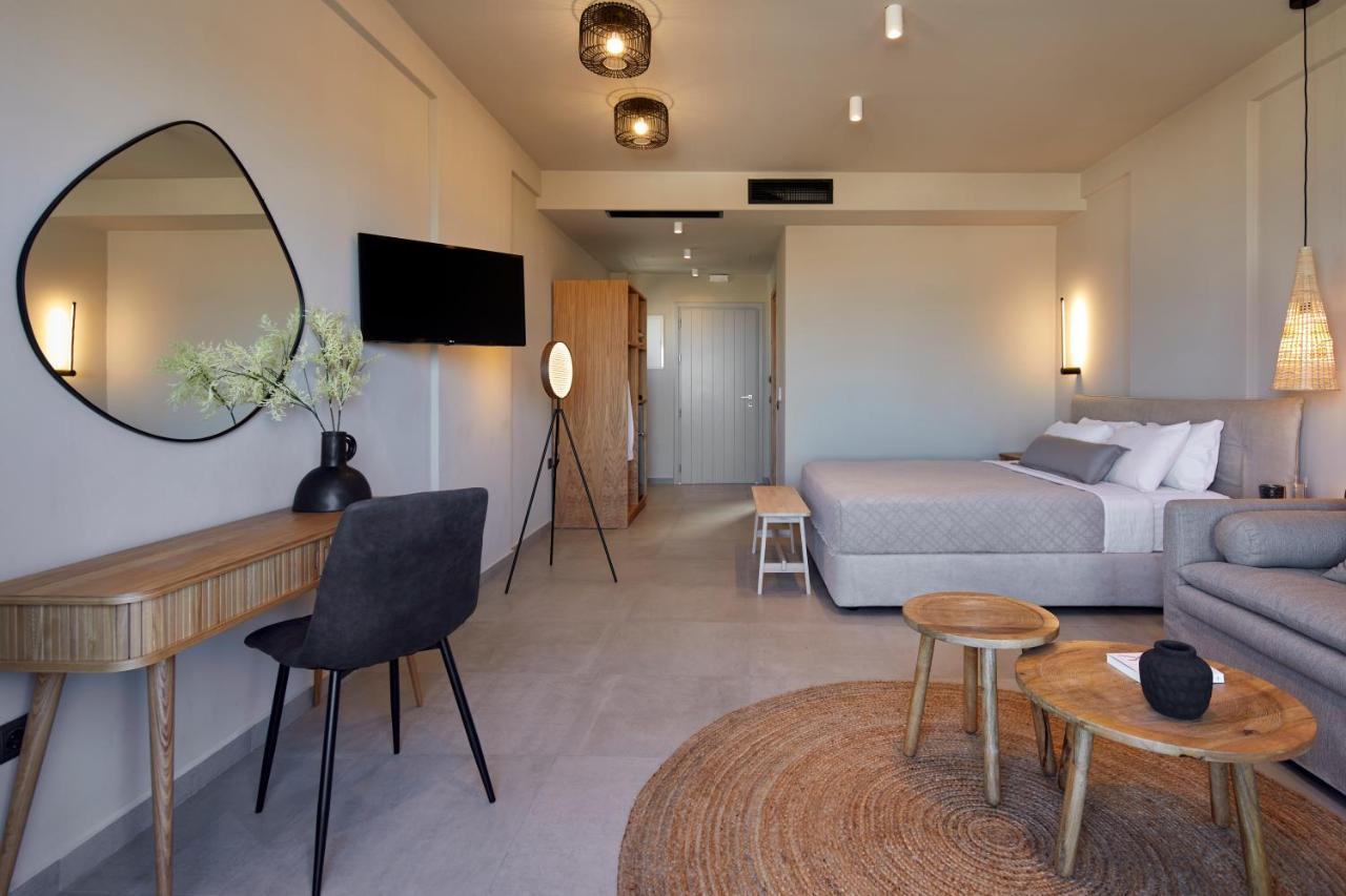 Mayu Suites Pýrgos Екстериор снимка